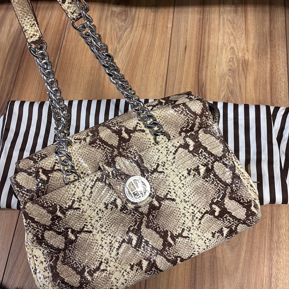 Henri Bendel Snakeskin Print Chain Strap Shoulder Bag - Picture 2 of 14